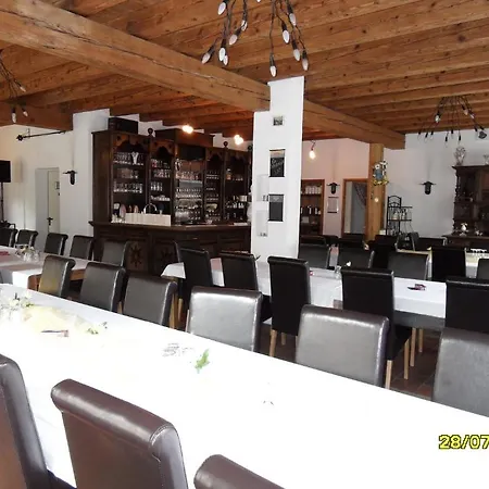 Gastehaus Felsenmuhle Im Tal Гостевой дом