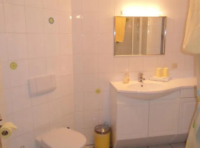 Gastehaus Felsenmuhle Im Tal *