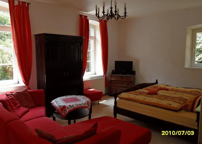 Gastehaus Felsenmuhle Im Tal